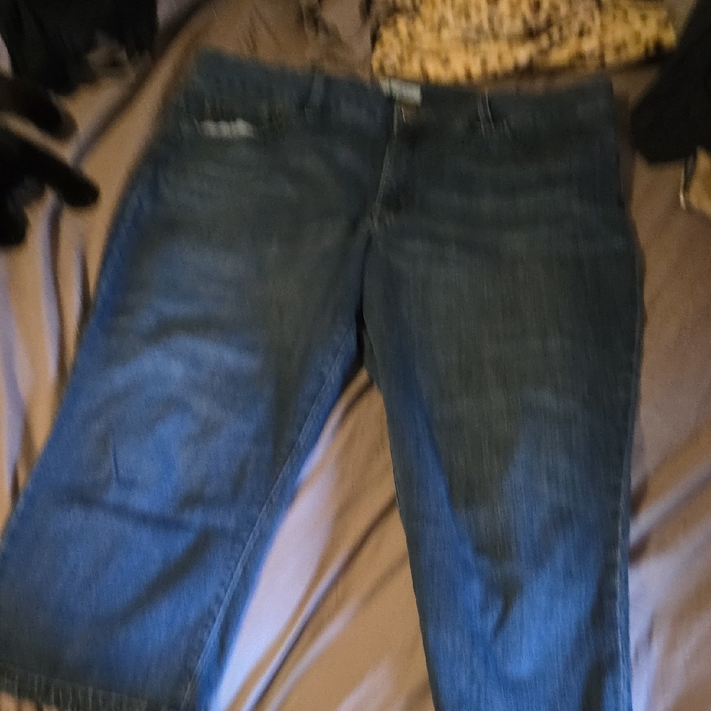 Blue Ankle Cropped Jeans with Lived-In Look